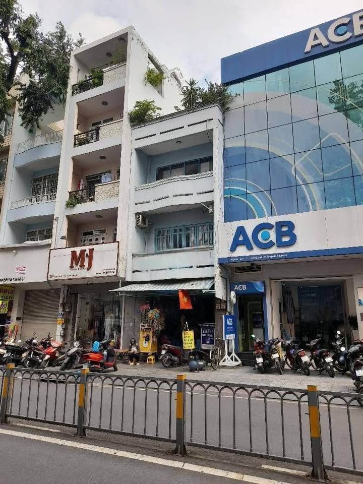 Nhà phố Quận 10 - 61m² giá 30 tỷ - Mặt tiền kinh doanh đỉnh cao!