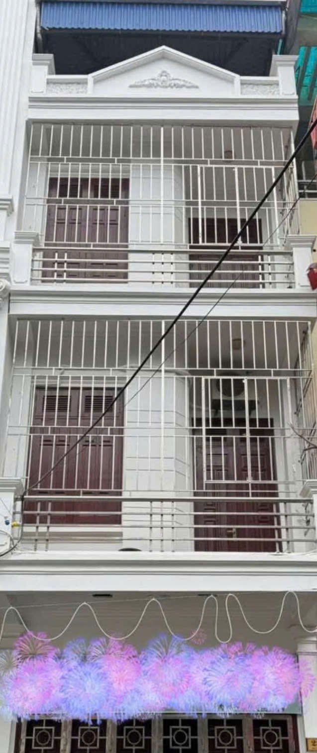 Bán nhà 3 tầng mặt đường Nguyễn Bính, TP Nam Định, 64m² giá 4.5 tỷ - Cơ hội đầu tư tuyệt vời!