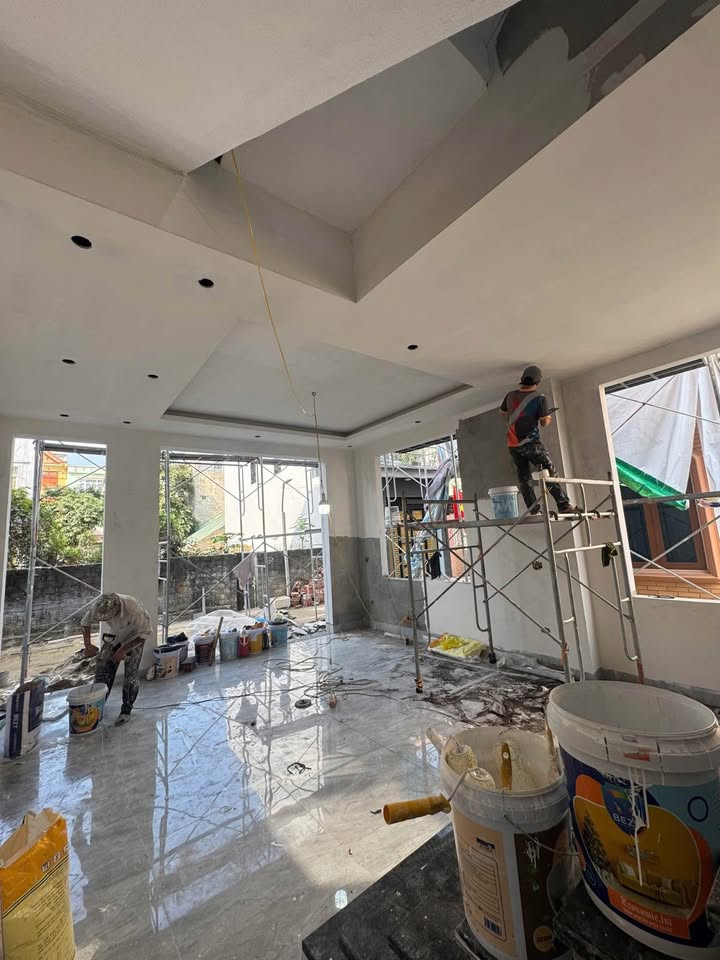 Nhà 3 tầng Phường Đông Sơn 43m² giá 3.3 tỷ - Thiết kế hiện đại, sẵn sàng vào ở!