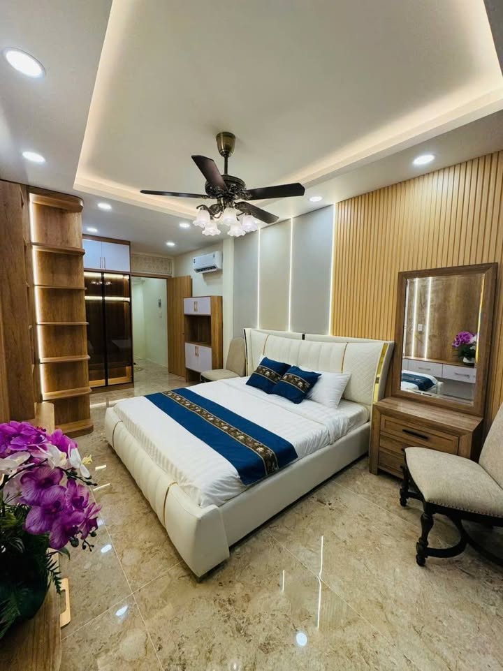 Nhà phố Tân Bình 40m² giá 5 tỷ - Gần chợ Tân Bình, nội thất đầy đủ!