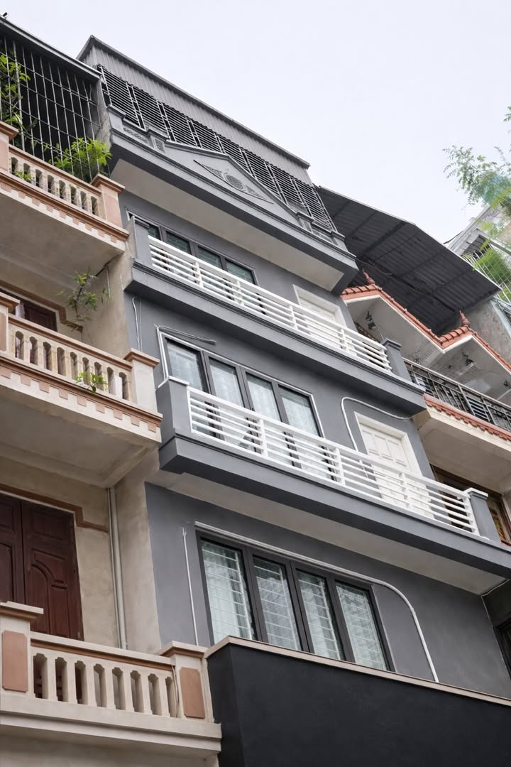 Nhà phố Minh Khai 40m² giá 9.98 tỷ - Sẵn sàng giao dịch nhanh!