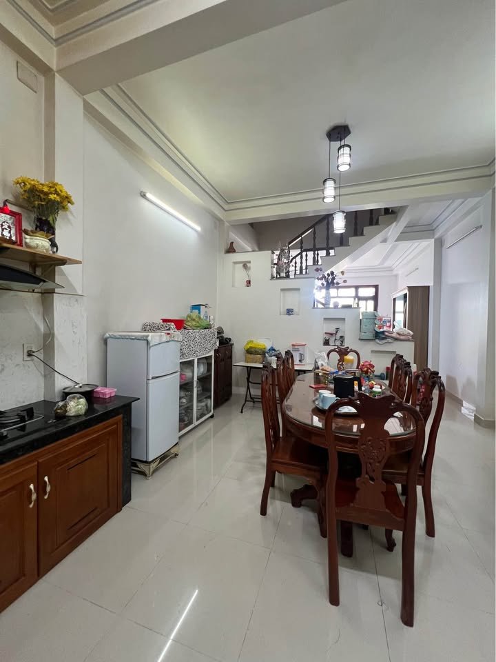 Nhà phố Phan Đình Phùng Đà Lạt 57m² giá 7.5 tỷ - Hẻm xe hơi, sổ hồng riêng!