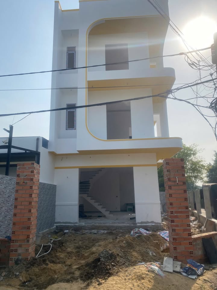 Nhà mới mặt tiền lô góc An Thạnh 130m² giá 5.6 tỷ - Thiết kế hiện đại, đầy đủ nội thất!