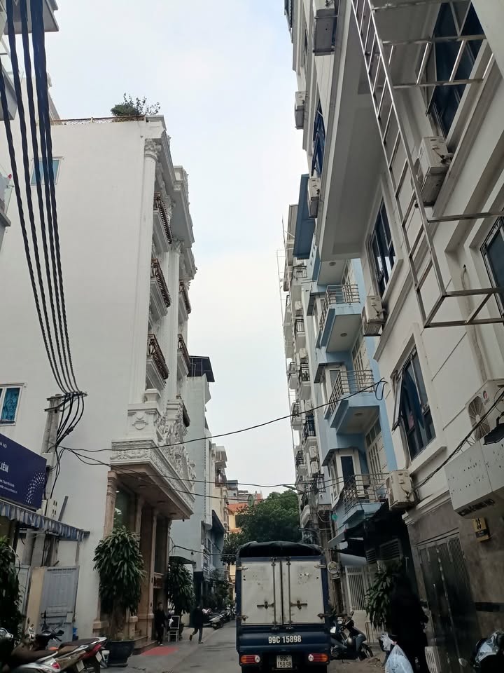 Đất phân lô Nguyễn Hoàng 50m² giá thỏa thuận - Ô tô tránh, vị trí đắc địa!