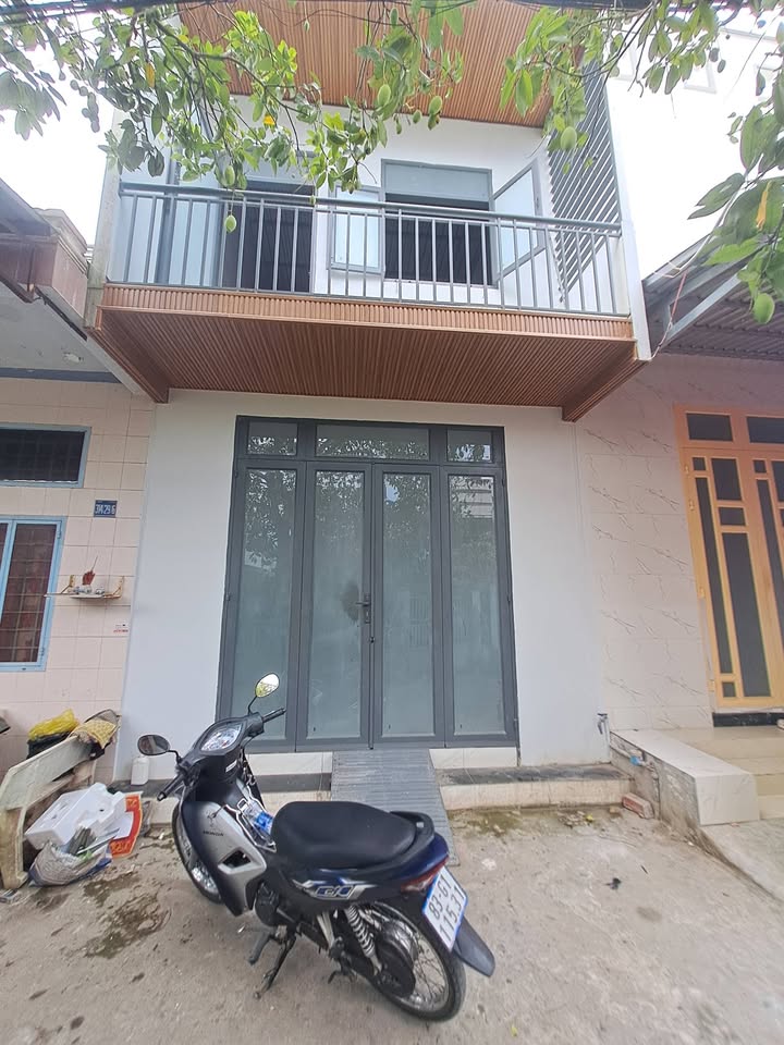 Nhà trệt lầu Huyện Châu Thành 42m² giá 1 tỷ - Vị trí thuận tiện gần chợ