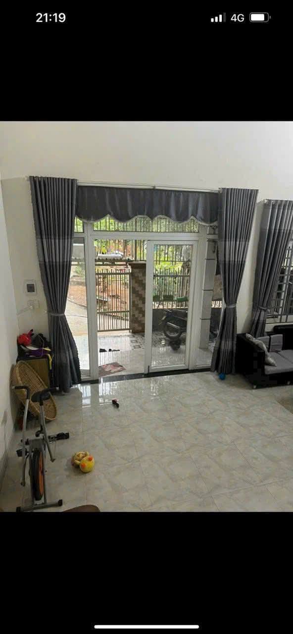 Nhà 2 tầng hẻm 3m gần chợ Gia Nghĩa giá chỉ 1.6 tỷ - Sổ đỏ chính chủ!