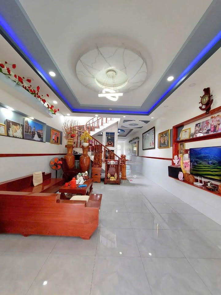 Nhà phố mặt tiền Ngô Quyền, Phường Bảo Vinh, 175m² giá 3.5 tỷ - Sẵn sàng vào ở ngay!