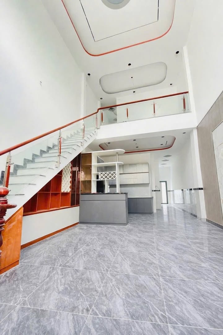 Nhà bán tại Xã Xuân Thới Thượng, 100m² giá 4.55 tỷ - Pháp lý sổ hồng riêng