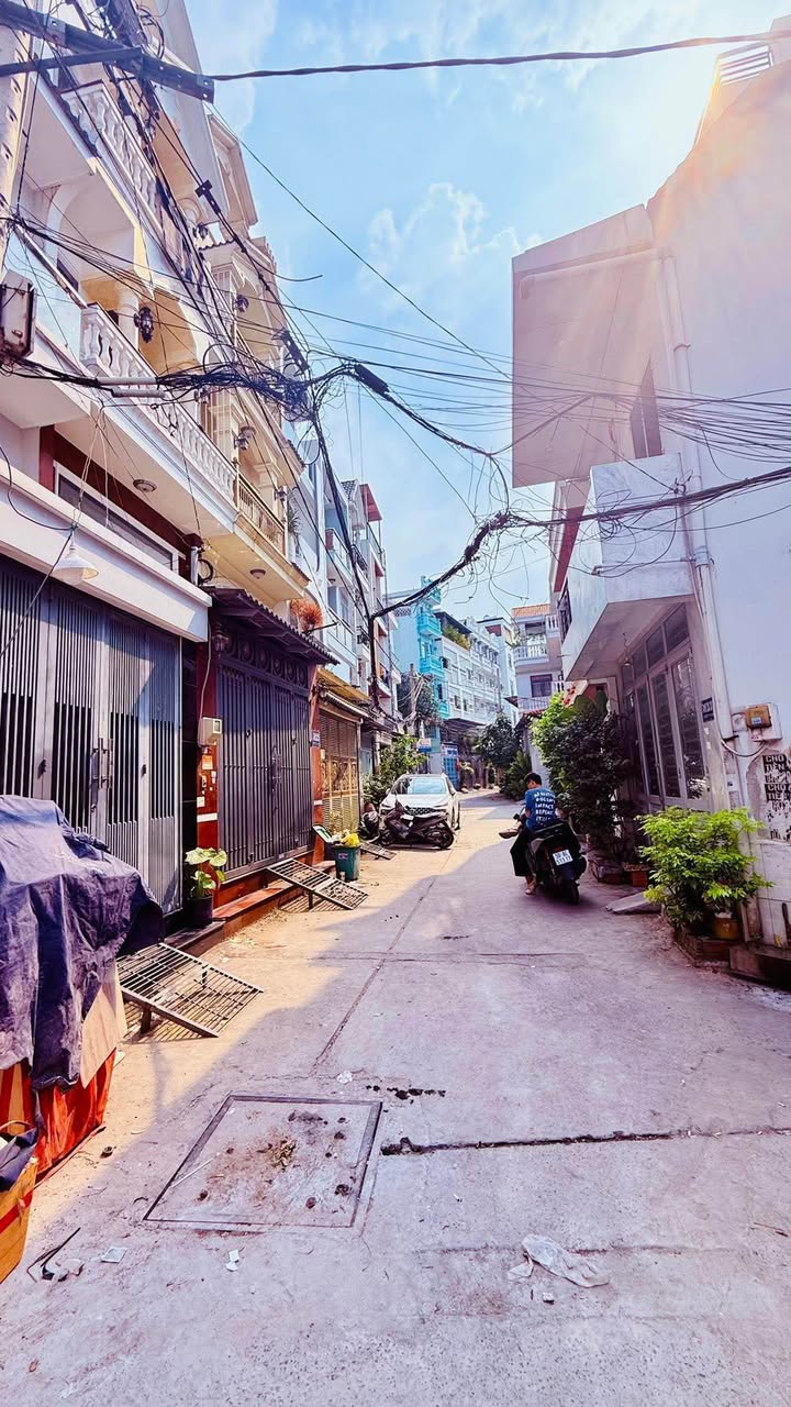 Nhà phố Lê Văn Thọ Gò Vấp 60m² giá 8.99 tỷ - Full nội thất cao cấp