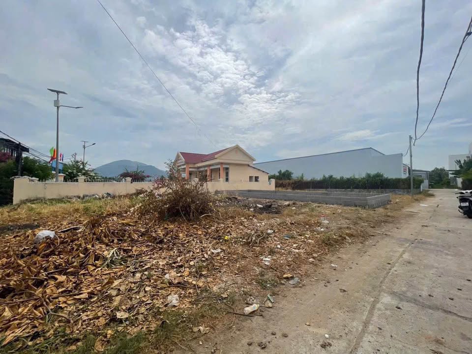 Đất nền Diên An 70m² giá 1.85 tỷ - Vị trí chiến lược gần trung tâm Nha Trang!