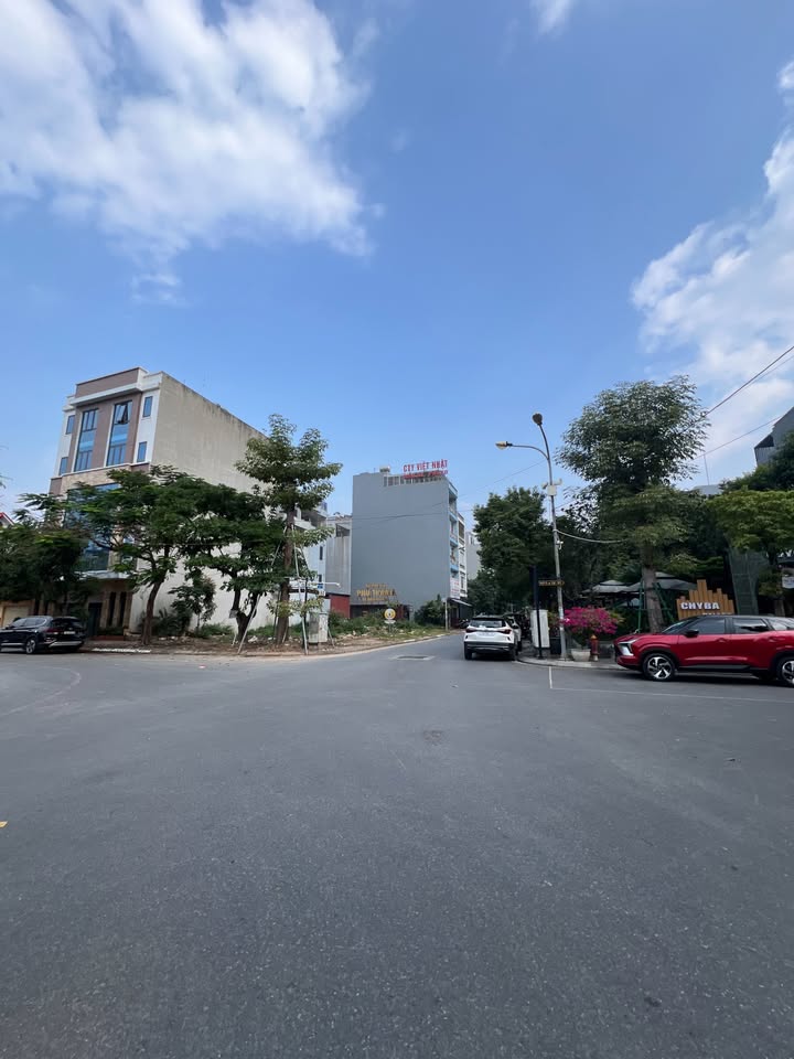 Đất lô góc KĐT Sở Dầu, Hồng Bàng 106m² giá chỉ 10.6 tỷ - Đầu tư an toàn!