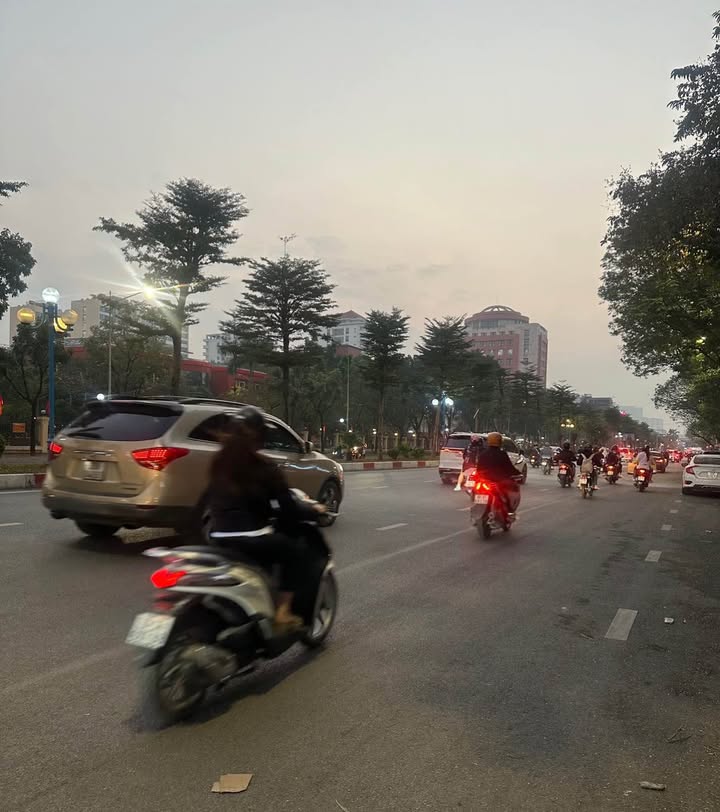 Đất nền Thị Trấn Phùng 90m² giá 10 tỷ - Kinh doanh mặt tiền rộng 6.8m!