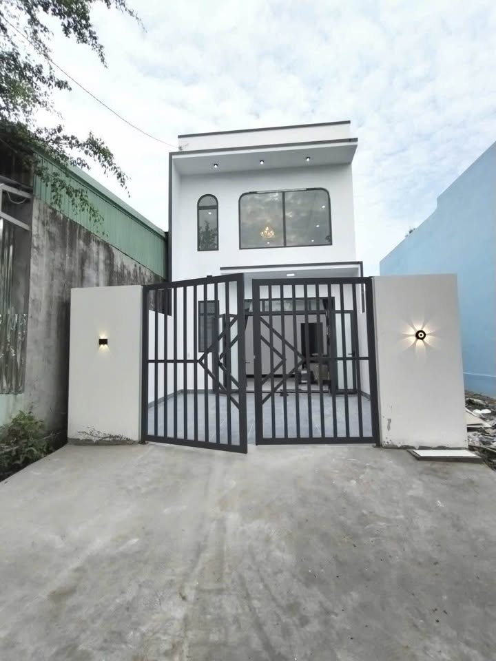 Nhà phố KDC Hòa Thuận Rạch Giá 90m² giá 1.55 tỷ - Sẵn sàng vào ở ngay!