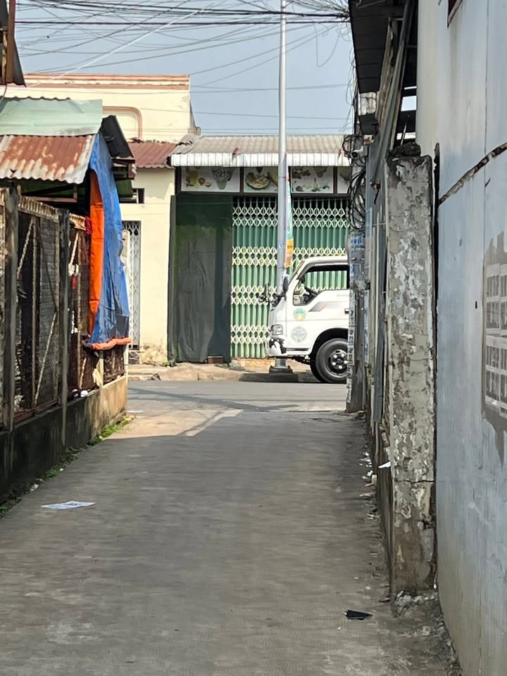 Đất nền hẻm xe hơi đường Nguyễn Tri Phương, Long Khánh 105m² giá 2 tỷ - Cơ hội đầu tư hấp dẫn!