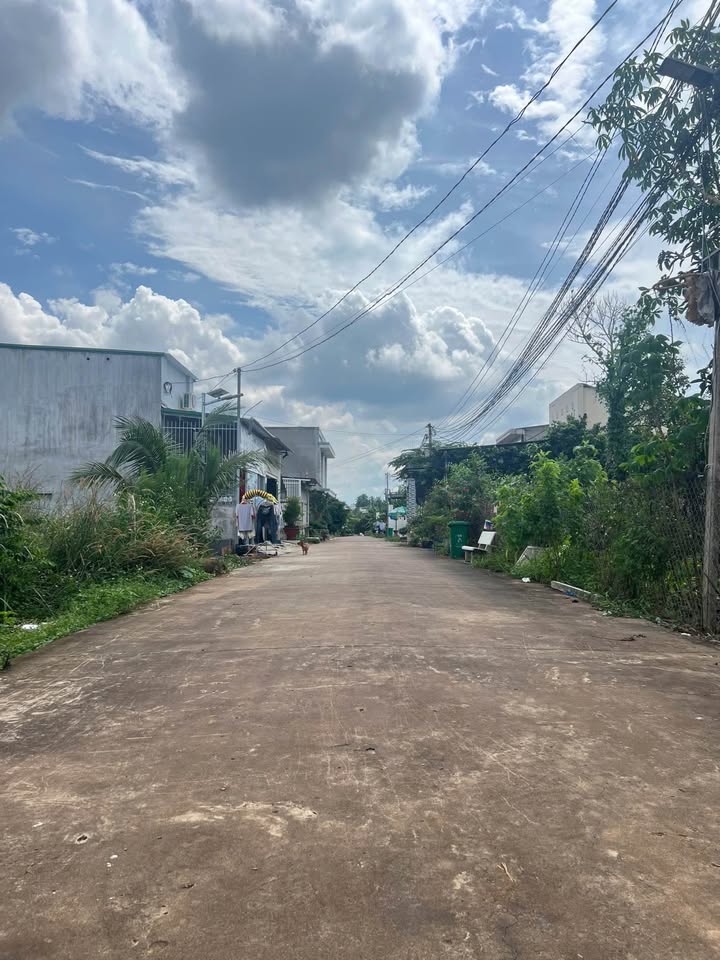 Đất nền Bảo Vinh Long Khánh 100m² giá 1.6 tỷ - Sổ đỏ riêng, cơ hội đầu tư tốt!