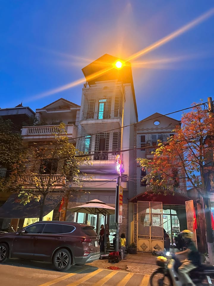 Bán nhà mặt đường Trần Phú, Phúc Yên 60,9m² giá 5,8 tỷ - Kinh doanh sầm uất!