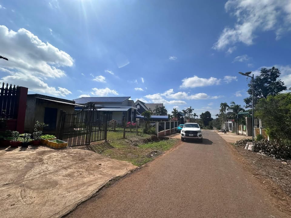 Đất nền mặt đường nhựa Y Jơn Niê, Buôn Hồ 285m² giá 2.945 tỷ - Cơ hội đầu tư tuyệt vời!