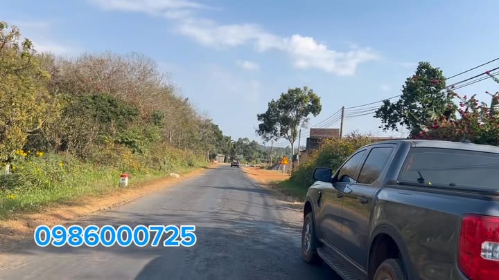 Đất nền Đắk Lao 500m² giá 2.3 tỷ - Sổ hồng chính chủ, vị trí đẹp!