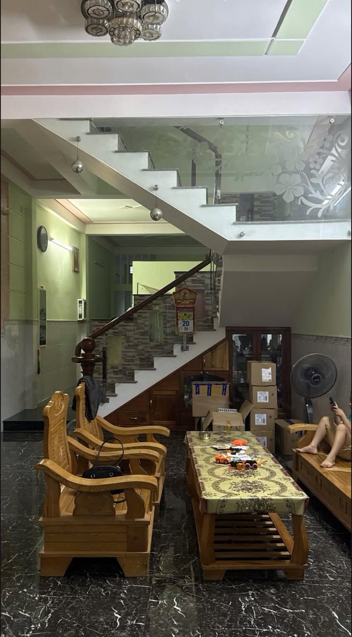 Nhà 3 Tầng Hẻm 3 Phường Quang Trung Quy Nhơn 83.9m² giá 3.19 tỷ - Đầu tư sinh lời tuyệt vời!