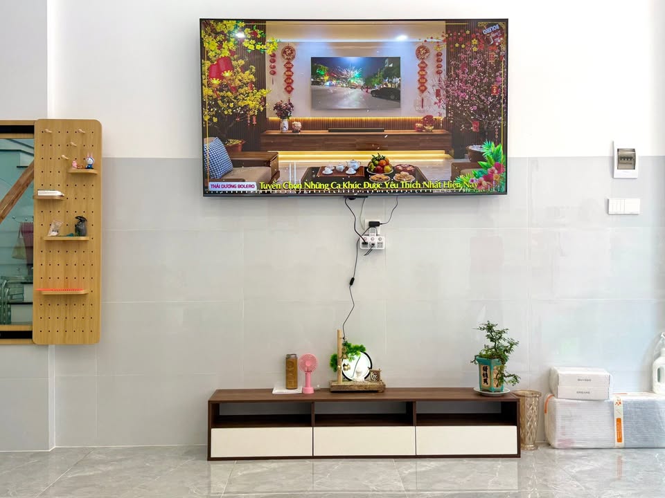 Căn nhà mặt tiền Ngô Mây 80m² giá 6 tỷ - Phòng ngủ tầng trệt tiện lợi!