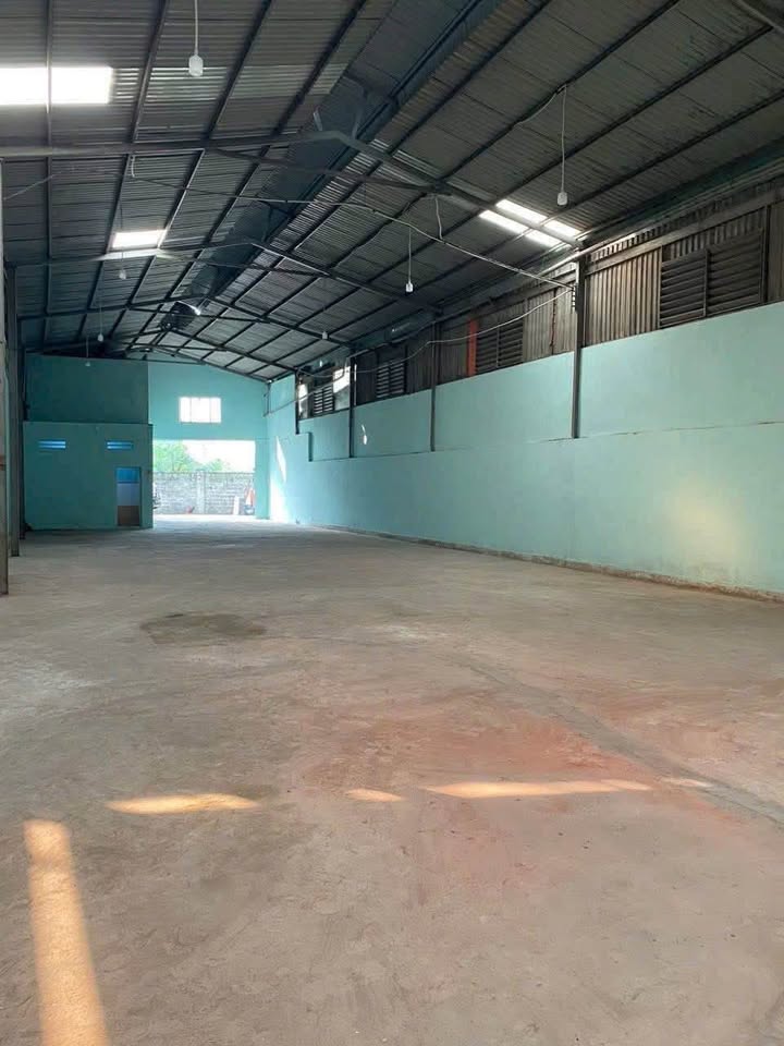 Nhà xưởng 400m² tại Bình Hòa, 8 tỷ - Đối diện KCN VSIP 1