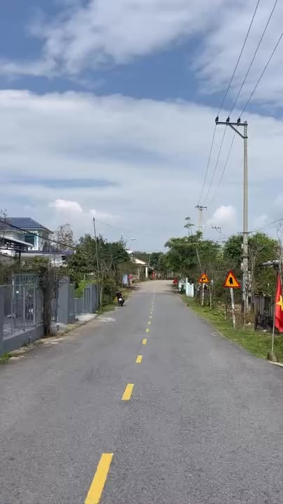 Đất nền mặt tiền đường Thanh Niên, 370m² giá 2 tỷ - Sổ hồng công chứng ngay!