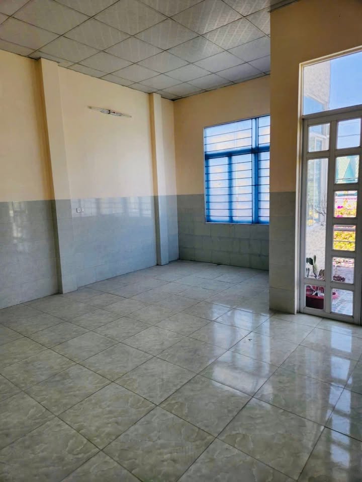 Nhà cho thuê 20 phòng trọ tại Phú Quốc 600m² - Kinh doanh thuận lợi!