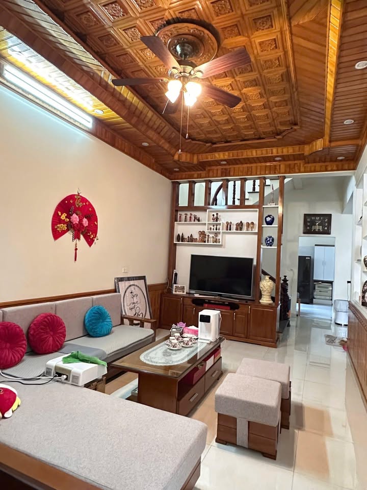 Bán nhà mặt đường Tuyến 2 Thiên Lôi - Chợ Đôn 90m² giá 9.9 tỷ - Hướng Tây tứ trạch