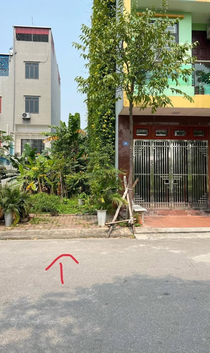 Đất nền Phường Giáp Bát, Quận Hoàng Mai 100m² giá 1.1 tỷ - Sổ đỏ chính chủ, gần bệnh viện