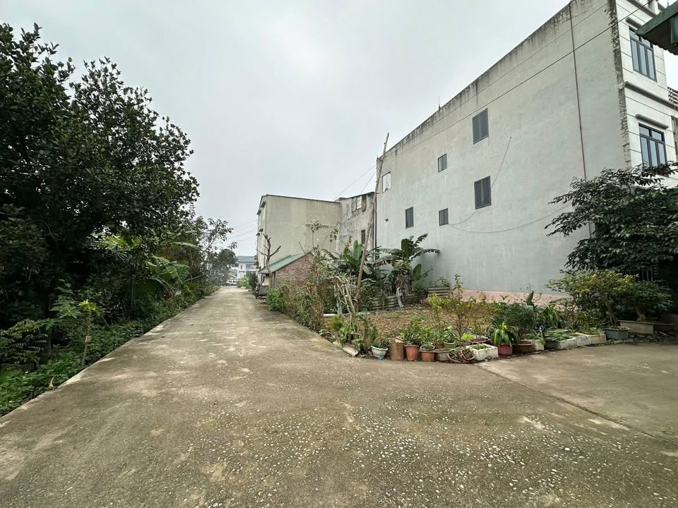 Lô đất 2 mặt thoáng tại Phú Thọ 69,8m² giá chỉ 1,4 tỷ - Vị trí đắc địa!