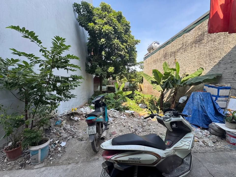 Đất nền Lĩnh Nam Hoàng Mai 40m² giá chỉ 4.1 tỷ - Sổ đỏ chính chủ trao tay!