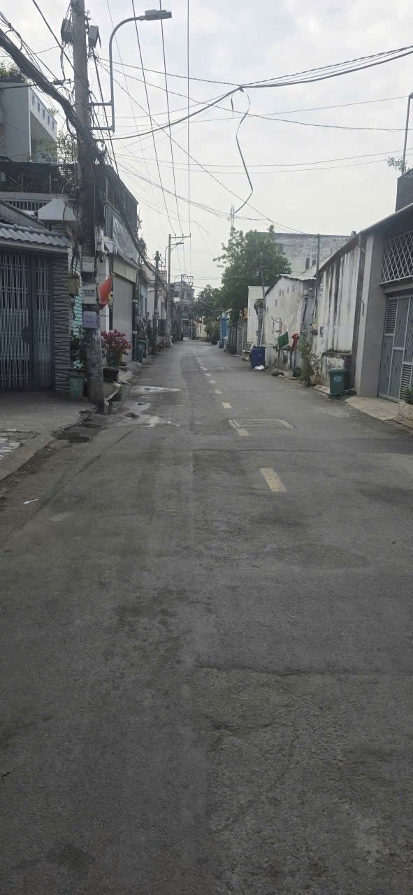 Nhà cấp 4 mặt tiền đường Bùi Xương Trạch, Thủ Đức 88m² giá 5.3 tỷ - Kinh doanh thuận lợi!