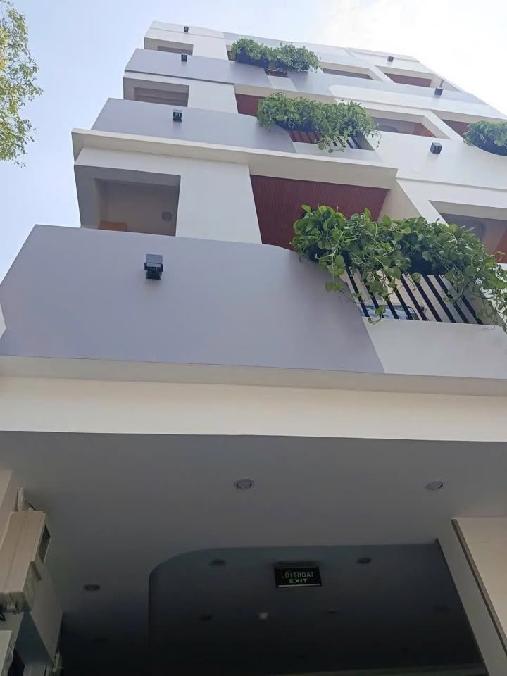 Căn hộ dịch vụ Cao Thắng, Quận 10, 102m² giá 20 tỷ - Nhà mới, thang máy, sổ hồng chính chủ!