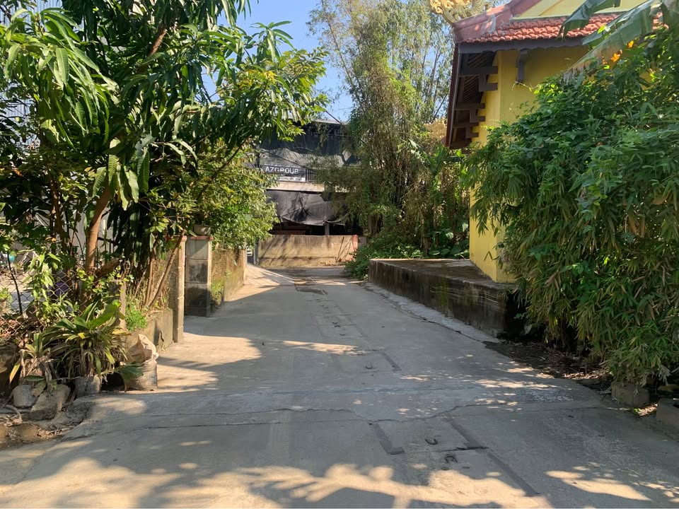 Đất 2 mặt kiệt ô tô Hoàng Quốc Việt 120m² giá 3.2 tỷ - Vị trí đắc địa gần Aeon Mall!