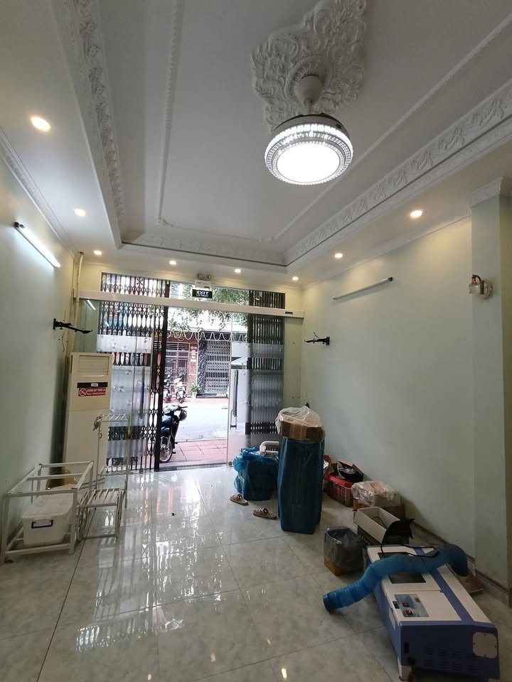 Nhà dân xây 3 tầng Phường Mỹ Xá 64m² giá 4 tỷ - Sổ hồng chính chủ, vào ở ngay!