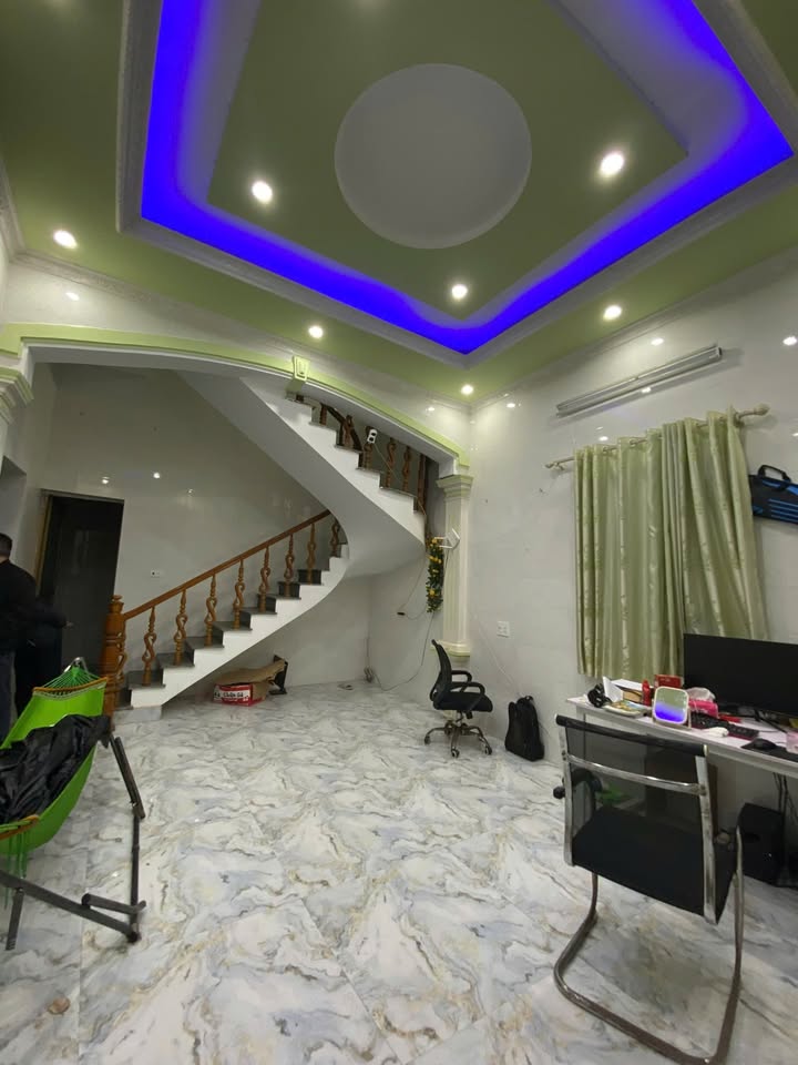 Nhà 2 tầng Phường Chăm Mát 95m² giá 2 tỷ - Sẵn sàng ở ngay!