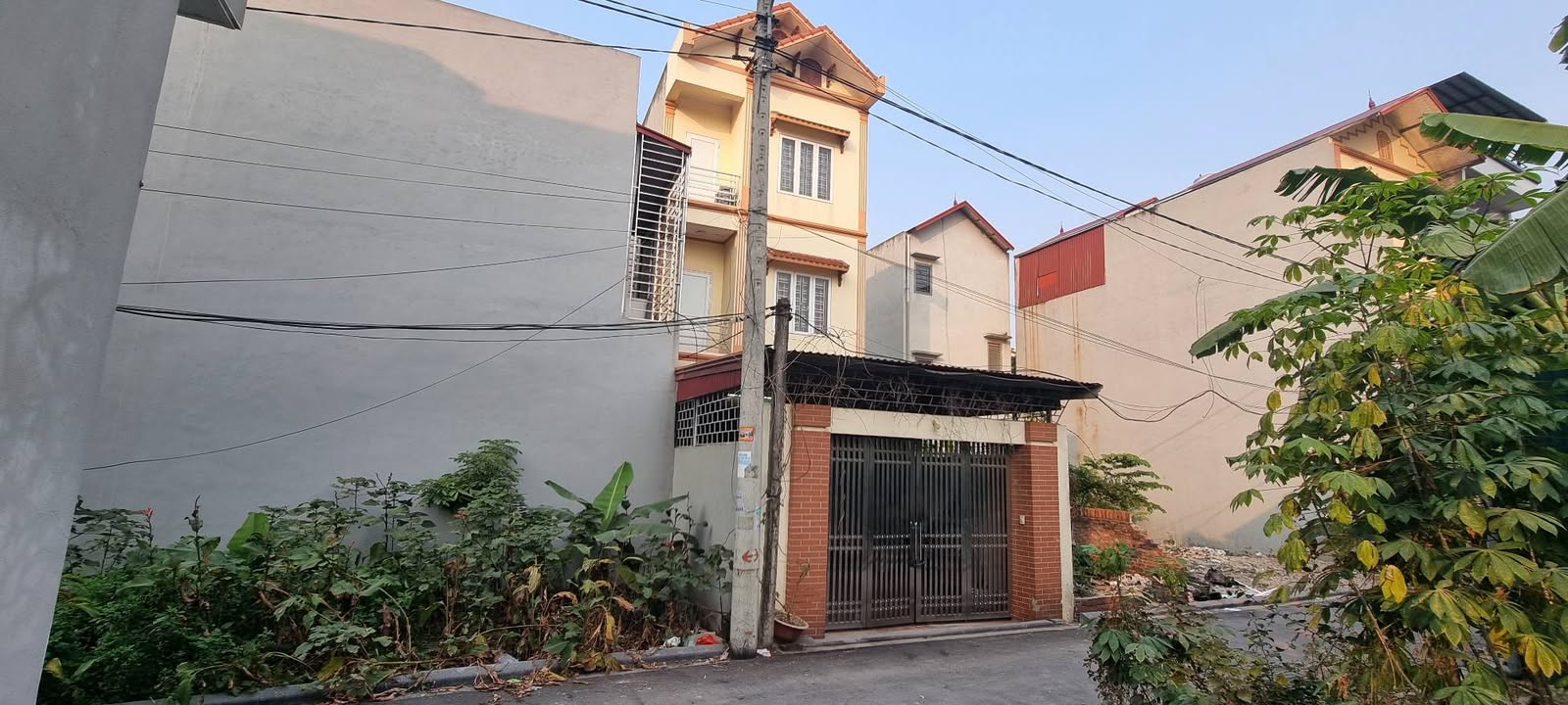 Nhà 3 tầng Thôn Chợ Kim 100m² giá 8 tỷ - Ô tô vào tận nơi!