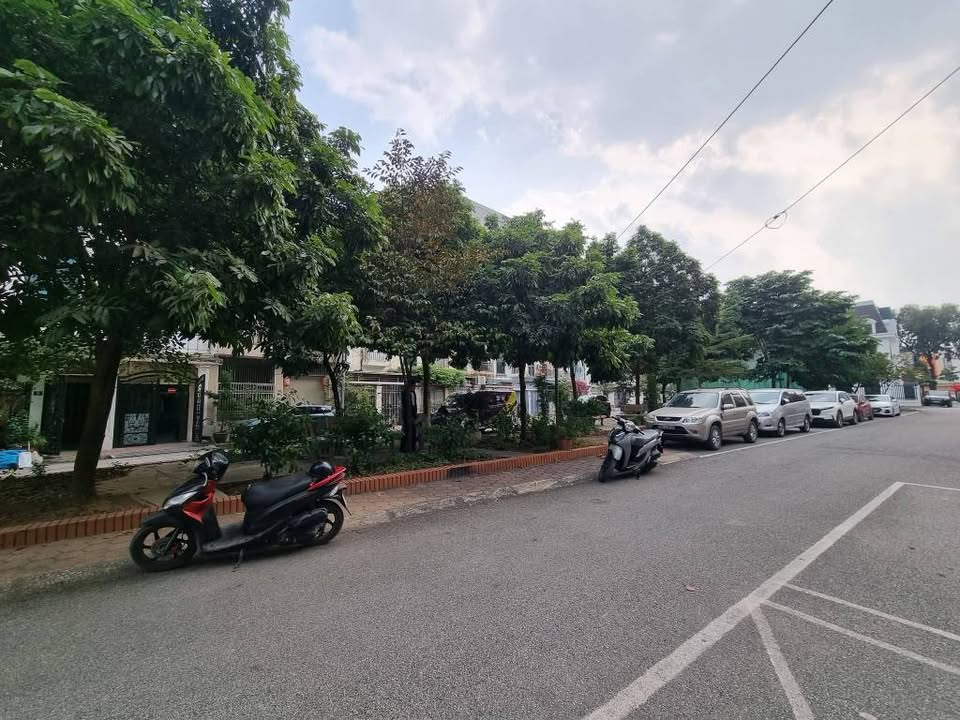 Nhà phố Đại Mỗ, Nam Từ Liêm 93m² giá chỉ 22 tỷ - Đầu tư sinh lời ngay!