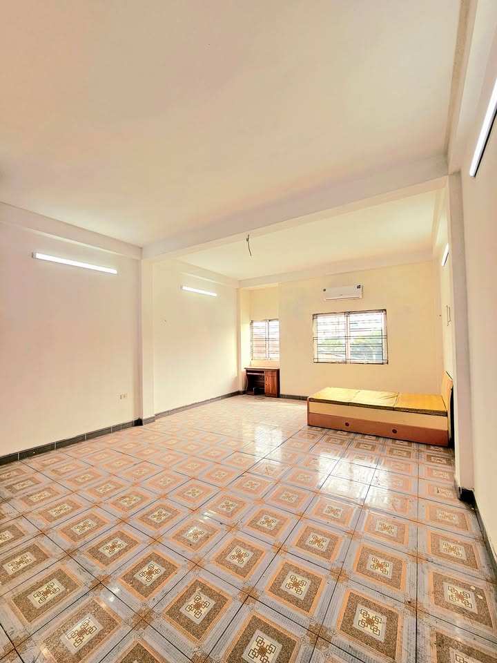 Phòng trọ Bát Tràng 33m² chỉ 2.5 triệu - Đủ đồ, thoáng mát!