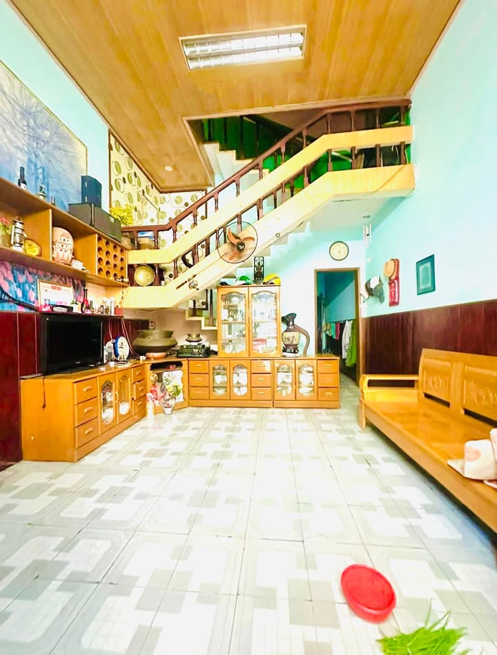 Nhà phố 2 tầng sát biển Quy Nhơn 65m² giá chỉ 4 tỷ - Cơ hội vàng không thể bỏ lỡ!