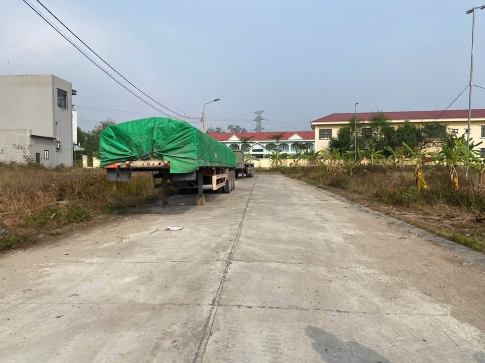 Đất nền Trại Khóng, Tam Đảo 100m² giá 2 tỷ - Đầu tư sinh lời tiềm năng!