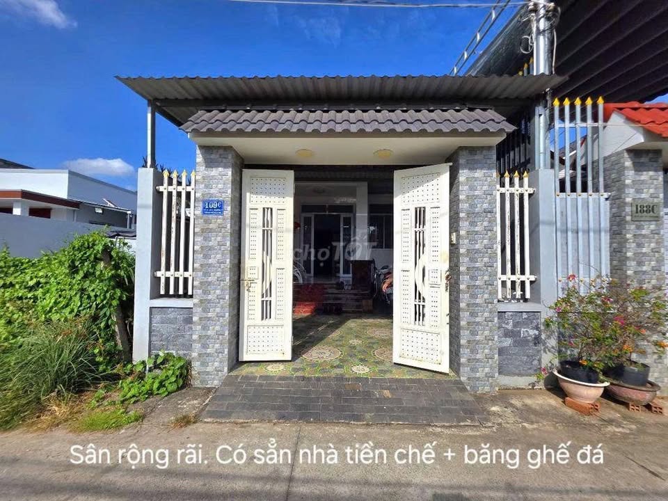 Nhà riêng Phường 7, Bến Tre 130m² giá 2.5 tỷ - Sẵn nội thất vào ở ngay!