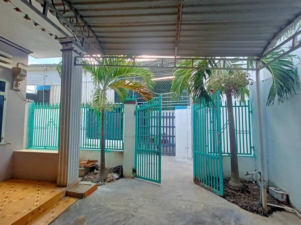 Nhà thổ cư 2 mặt tiền Phường Long Bình 152m² giá 1.39 tỷ - Cơ hội vàng cho nhà đầu tư!