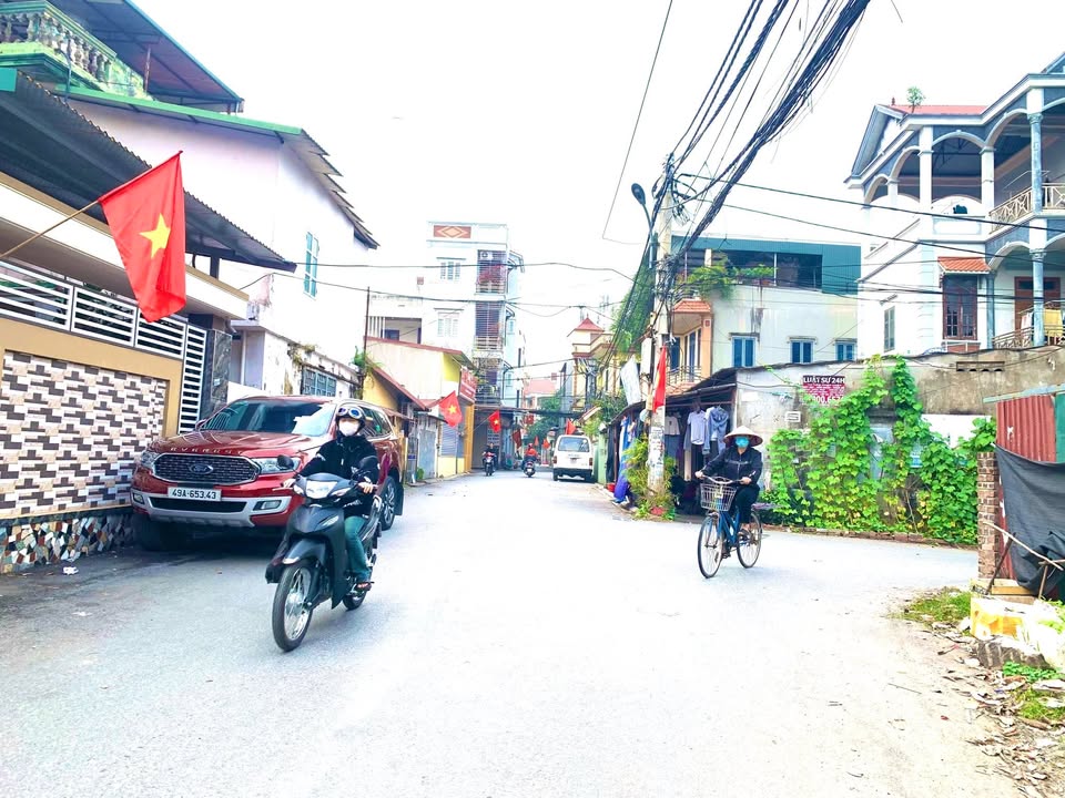 Đất nền góc Kim Chung Đông Anh 92m² giá thương lượng - Vị trí đắc địa cho đầu tư!