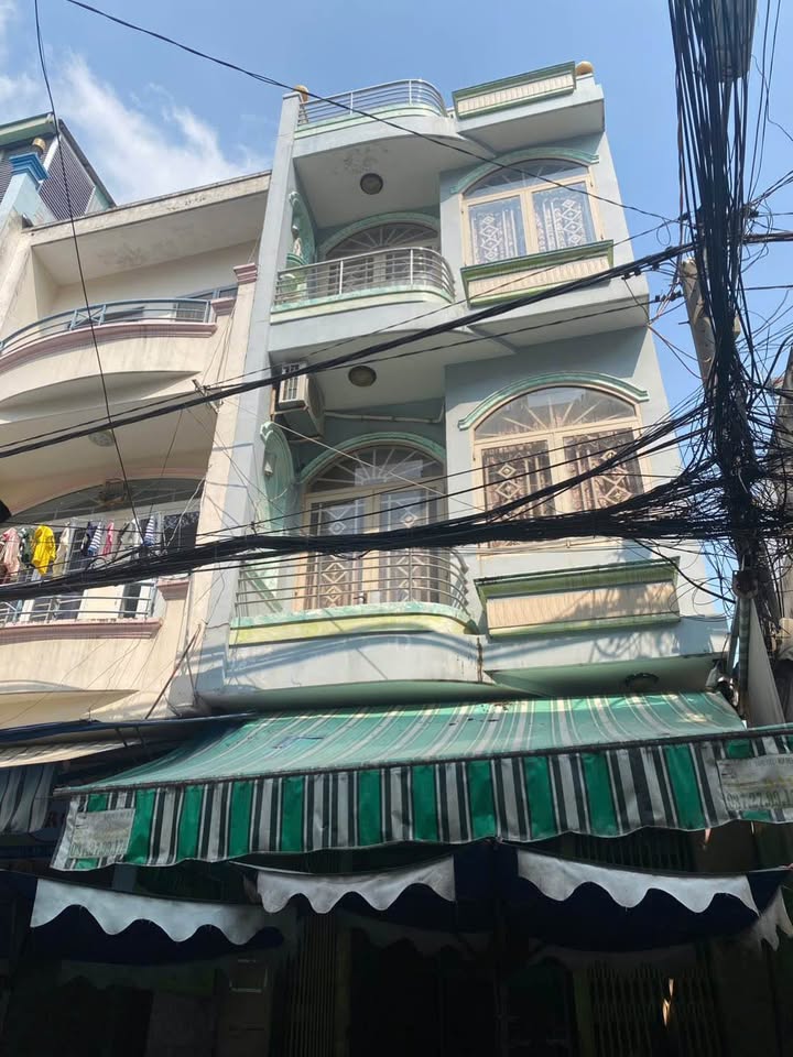 Nhà mặt tiền chợ Sơn Kỳ, 68m² giá 10.7 tỷ - Giảm sốc không thể bỏ lỡ!