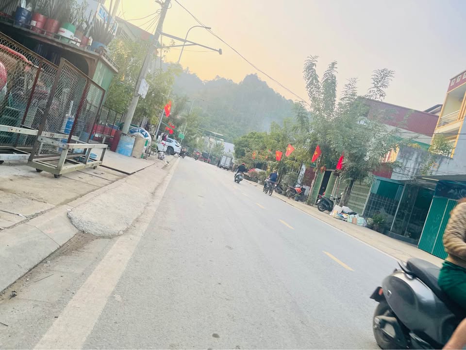 Đất thổ cư tại trục chính K2, Bắc Quang, Hà Giang 90m² giá 2.2 tỷ - Cơ hội đầu tư tuyệt vời!