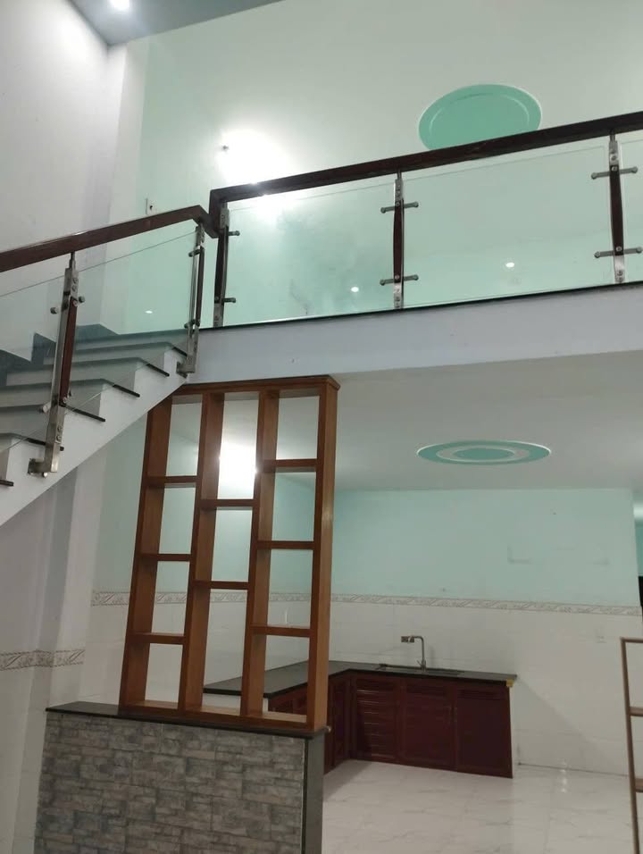 Nhà phố Lái Thiêu 92m² giá 2.3 tỷ - Khu dân cư đông đúc!