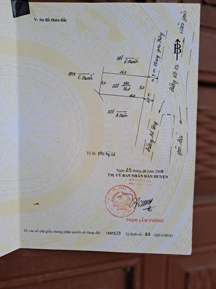 Đất thổ cư Trấn Yên 80m² giá 1.8 tỷ - Kinh doanh thuận lợi ngay ngã ba