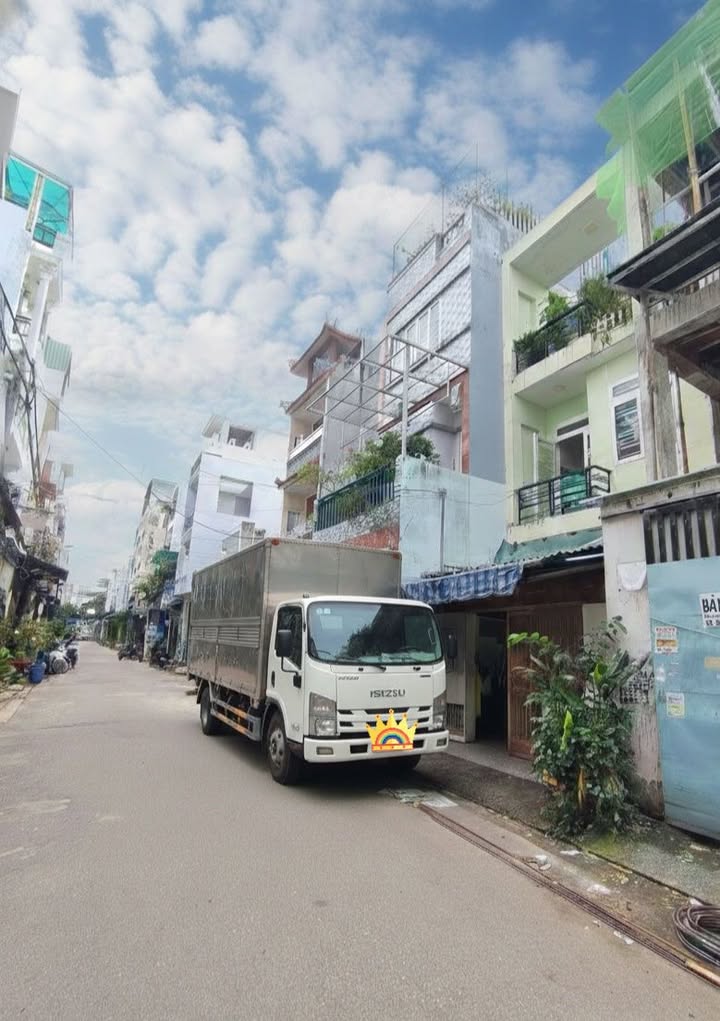 Nhà riêng Tân Phú 72m² giá 6.5 tỷ - Gần AEON Mall chỉ 5 phút!