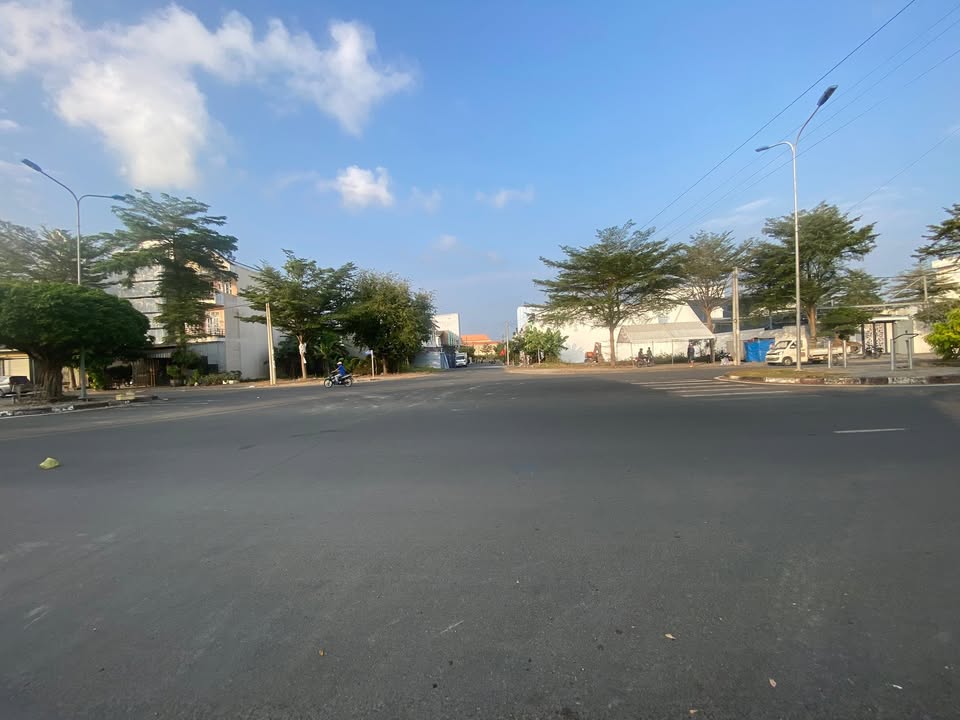 Đất nền góc KDC Hoàng Phát Bạc Liêu 325m² giá thỏa thuận - Vị trí đẹp ngay công viên